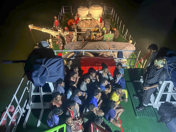 બાંગ્લાદેશી માછીમારોની ધરપકડ