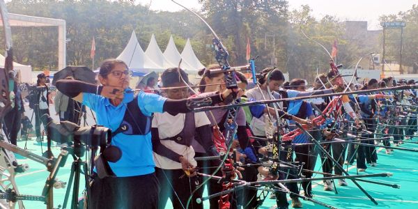 અંબાજીમાં રાષ્ટ્રીય મહીલા આર્ચરી સ્પર્ધાનો પ્રારંભ, દેશભરની 500 મહિલા સ્પર્ધકો જોડાઈ