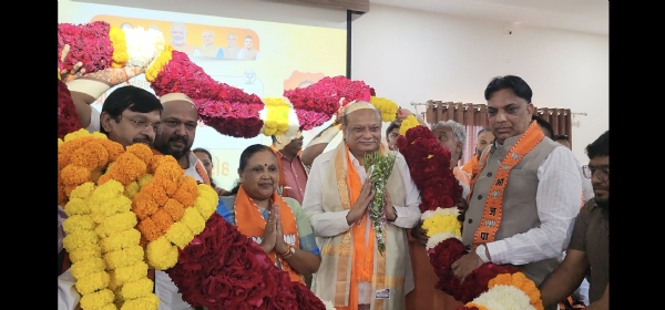 ગુજરાત ભાજપ ના નવનિયુક્ત ઉપાધ્યક્ષ જય દ્રથ સિંહ પરમાર અને ગીતાબેન રાઠવા નો સત્કાર સમારંભ ગોધરા ના શ્રી કમલમ ખાતે યોજાયો