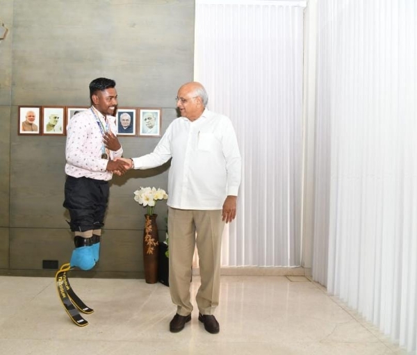 મુખ્યમંત્રી સાથે ગગદાસ