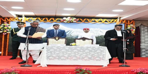 જસ્ટિસ એ. મોહમ્મદ મુશ્તાક સિક્કિમ હાઈકોર્ટના મુખ્ય ન્યાયાધીશ તરીકે નિયુક્ત, રાજ્યપાલે શપથ લેવડાવ્યા