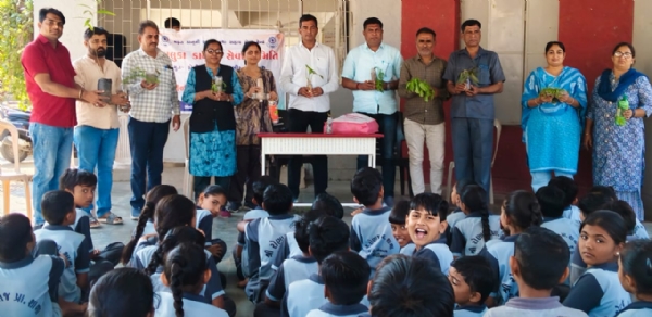 રોણાજ પ્રાથમિક શાળામાં