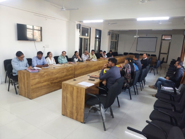 મહેસાણા તાલુકા કચેરી ખાતે તાલુકા સંકલન મીટીંગનું આયોજન