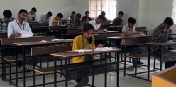 HNGUની પરીક્ષામાં કડક નજર, ચાર દિવસમાં 192 કોપી કેસ નોંધાયા