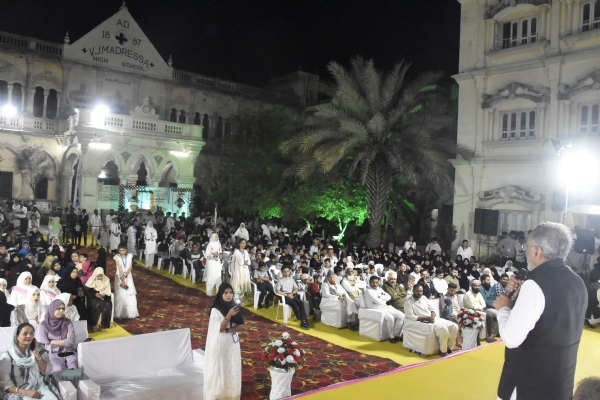 કેબિનેટ મંત્રી અર્જુન મોઢવાડિયાએ વી.જે. મદ્રેસા હાઈસ્કૂલના વાર્ષિકોત્સવમાં વિદ્યાર્થીઓનો ઉત્સાહ વધાર્યો।