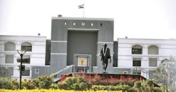 ગુજરાત હાઇકોર્ટે MBBSની 3 જગ્યા ભરવા માટે પ્રવેશ રાઉન્ડ કરવા આદેશ