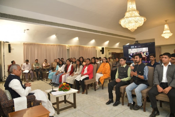 ગુજરાત લોક ભવન