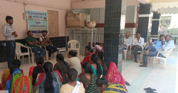 પોરબંદર જિલ્લાના ભોદ ગામમાં ખેડૂતોને પ્રાકૃતિક ખેતીની જાણકારી અપાઈ.
