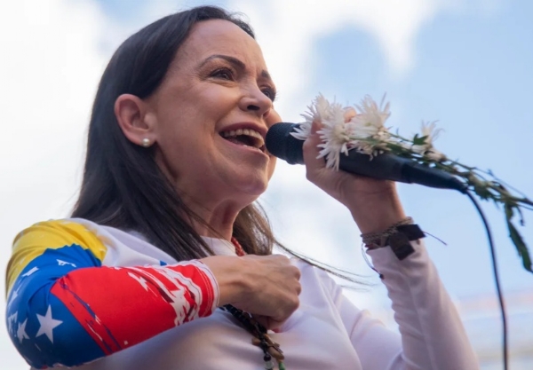 વિપક્ષી ગઠબંધન નેતા અને નોબેલ પ્રાઈઝ વિજેતા મારિયા કોરિના મચાડો વિપક્ષી ગઠબંધન નેતા અને નોબેલ પ્રાઈઝ વિજેતા મારિયા કોરિના મચાડો