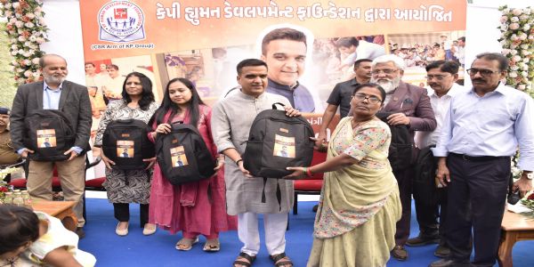 સુરત શહેરમાં વિવિધ સેવાકીય કાર્યક્રમો સાથે નાયબ મુખ્યમંત્રી હર્ષ સંઘવીના જન્મદિવસની ઉમંગભેર ઉજવણી