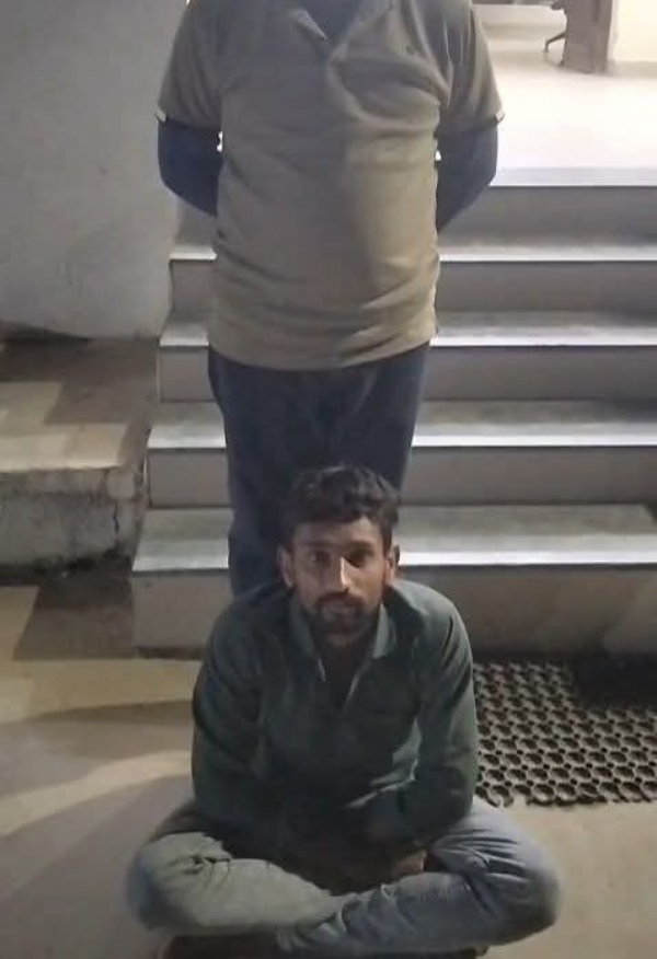 ઊંઝા પોલીસની સફળ કામગીરી: ૧૮ માસથી ફરાર પ્રોહીબિશન આરોપી ઝડપાયો