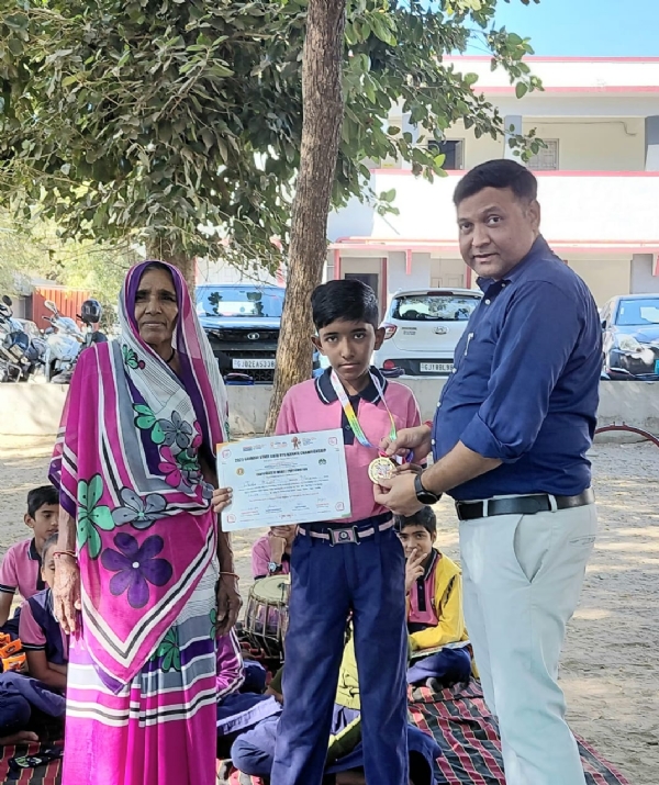 લાખવડ શાળાના જેકી રાવતે રાષ્ટ્રીય માર્શલ આર્ટ્સ ગેમ્સમાં ગોલ્ડ અને બ્રોન્ઝ મેડલ જીત્યા