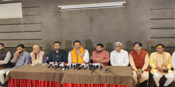 ભારતીય સંસ્કૃતિના રક્ષકો અને આસ્થાના કેન્દ્રોની મહત્તા નવી પેઢી સુધી પહોંચાડવાના સ્મરણ અને સન્માન માટે સોમનાથ સ્વાભિમાન પર્વ ઉજવવામાં આવી રહ્યું છે સોમનાથ સ્વાભિમાન પર્વની તૈયારીઓની માહિતી આપતા મંત્રી જીતુભાઈ વાઘાણી