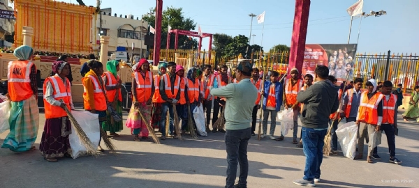 શહેરી વહીવટીતંત્ર અને સફાઈ કર્મચારીઓ સોમનાથની સ્વચ્છતામાં આપી રહ્યા છે