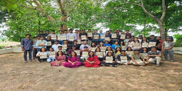 કડી સર્વ વિશ્વવિદ્યાલય અને વિશ્વગ્રામ સંસ્થા દ્વારા ક્રાઈસીસ 2026: સ્પીડ, ગ્રીડ અને ભીડ વિષય સાથે શિબિર યોજાઈ