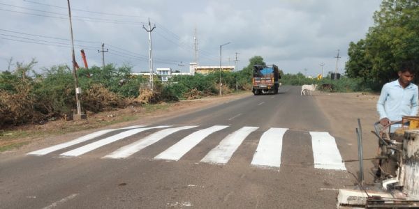 માતાના મઢ તરફ જતા ભક્તો માટે રાહત: પદયાત્રા રૂટ પર માર્ગ સુરક્ષાનું વિશેષ આયોજન