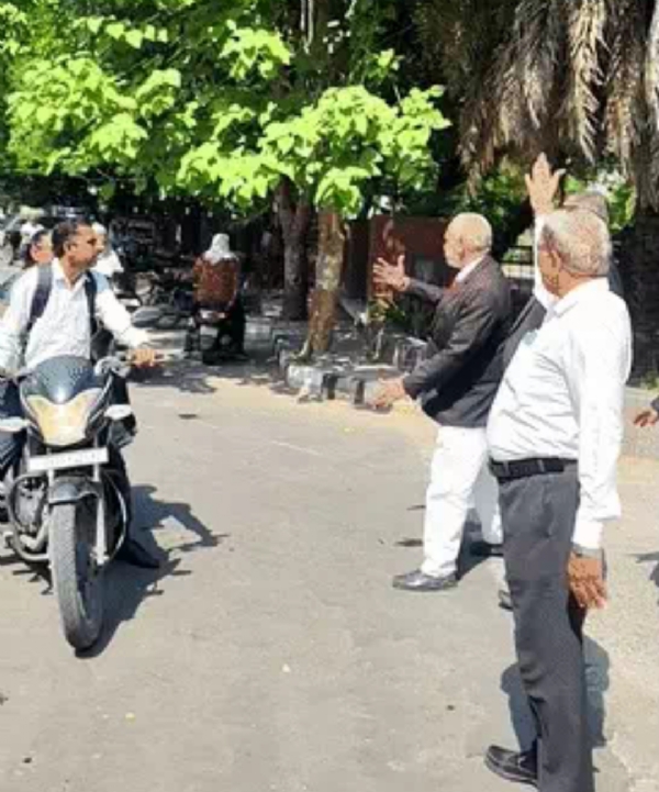 protest against Gujarat Rent Bill