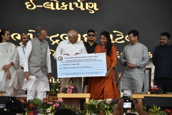પોરબંદર  ખાતે  77માં  મહોત્સવ  અન્વયે ‘સર્વોદય વનનું’  મુખ્યમંત્રી  ભૂપેન્દ્ર પટેલે લોકાર્પણ કર્યું.