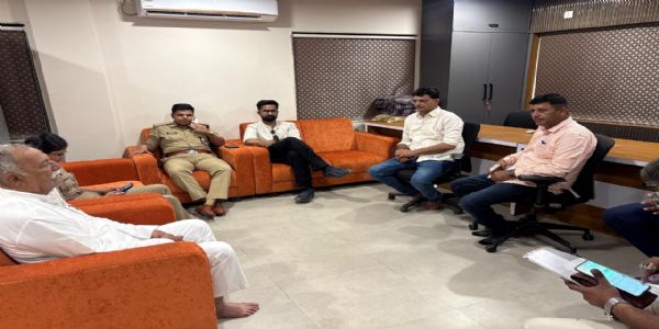 માતાના મઢમાં નવરાત્રિની તૈયારીઓની સમીક્ષા: પદયાત્રિકોની સુરક્ષા અને સુવિધાઓ માટે વહીવટી તંત્ર સક્રિય
