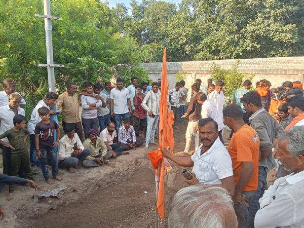 સાવરકુંડલાના મગનવાવ રામનાથ આશ્રમના સંત રામાનંદ ગીરીબાપુ બ્રહ્મલીન થયા, સમાધિ વિધિમાં ભક્તિબાપુ ઉપસ્થિત રહ્યા સાવરકુંડલાના મગનવાવ રામનાથ આશ્રમના સંત રામાનંદ ગીરીબાપુ બ્રહ્મલીન થયા, સમાધિ વિધિમાં ભક્તિબાપુ ઉપસ્થિત રહ્યા