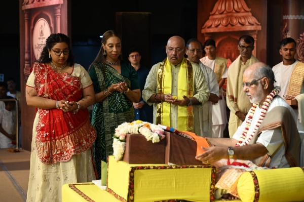 સાંદીપનિ    વિદ્યાનિકે તનમાં  45મા  શારદીય  નવરાત્રિ  અનુષ્ઠાનનો  મંગલ પ્રારંભ.