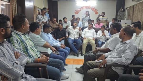 પોરબંદરના  દરિયામાં કેમિકલ  યુક્ત  પાણી  ઠાલવવાના આયોજન  સામે  માછીમારોએ મહાઆં દોલનની  ચિમકી  ઉચ્ચારી.