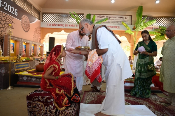 સાંદીપનિ    વિદ્યાનિકે તનમાં  45મા  શારદીય  નવરાત્રિ  અનુષ્ઠાનનો  મંગલ પ્રારંભ.