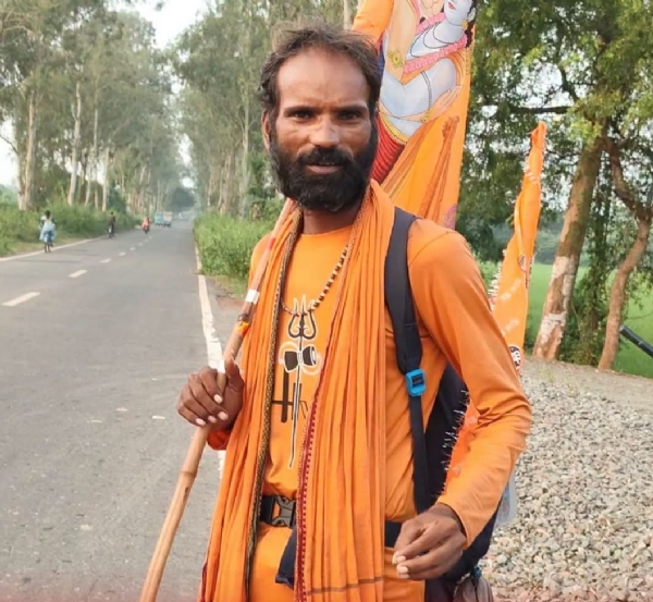 પદયાત્રી દૌલત સિંહ કુર્મી પદયાત્રી દૌલત સિંહ કુર્મી