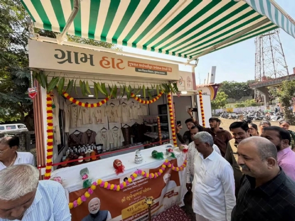 કેશોદ એસ.ટી. બસ સ્ટેન્ડ ખાતે