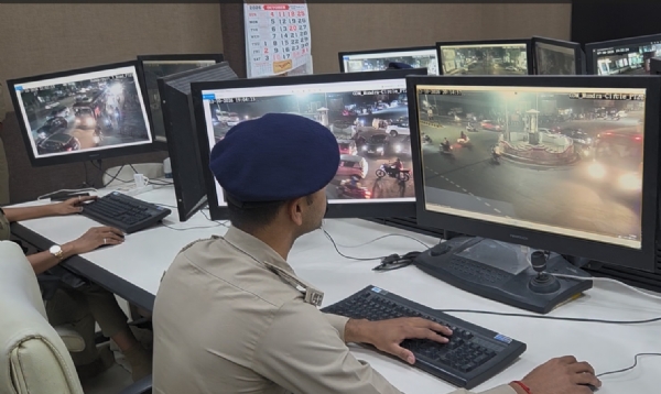 ગાંધીધામ નેત્રમ ટીમ