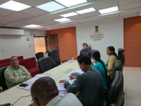 મહેસાણામાં પ્રાકૃતિક કૃષિનો વ્યાપ વધારવા સમીક્ષા બેઠક, વેચાણ કેન્દ્રો અંગે જાગૃતિ ફેલાવવા સૂચના