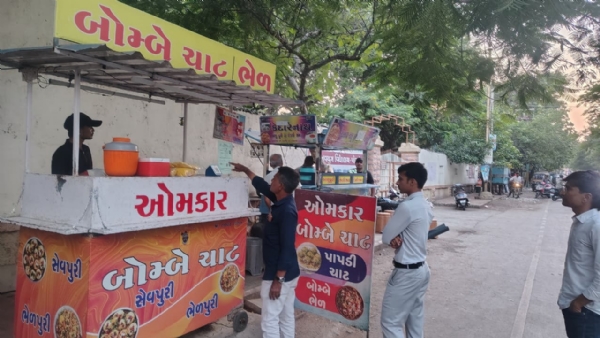 પોરબંદર  મહાનગરપાલિકાની  ફૂડ  સેફટી  શાખા દ્વારા   ફૂડ  સેફ્ટીના  નિયમોના  ભંગ  બદલ  7  એકમોને કુલ દંડ કરાયો.