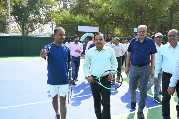 ભાવનગર રેલવે કોલોનીમાં નવનિર્મિત લૉન ટેનિસ કોર્ટનું શુભારંભ, ભાવનગર રેલવે કોલોનીમાં નવનિર્મિત લૉન ટેનિસ કોર્ટનું શુભારંભ,