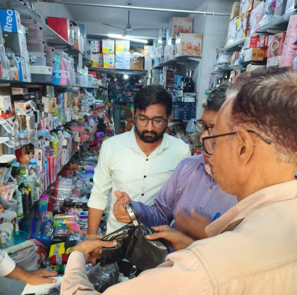 રાણાવાવમાં  પ્રતિબંધિત  પ્લાસ્ટિક  સામે  નગરપાલિકા  અને  જીપીસીબી  દ્વારા  સંયુક્ત  કાર્યવાહી  કરાઈ.