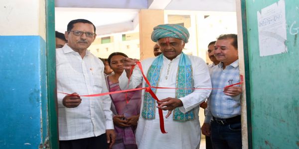 અંજારમાં બાળ વૈજ્ઞાનિકોની પ્રતિભાનો ઝળહળાટ, વિજ્ઞાનની અવનવી કૃતિઓ જોઈ રાજ્યમંત્રી ત્રિકમભાઈ છાંગા થયા પ્રભાવિત