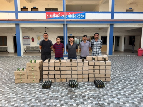 માળિયા હાઈવે પર પકડાયેલ દારૂ