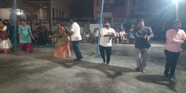 ઉનામાં આવેલ મારુતિ પાર્કમાં પ્રાચીન અર્વાચીન ગરબાઓની રમઝટ