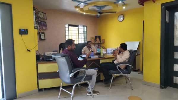 પોરબંદર  મહાનગરપાલિકા  દ્વારા  શાળા-કોલેજ  સહિતના  જાહેર  સંકુલોમાં  શ્વાન  પ્રવેશ  અટકાવવા  સઘન  ચકાસણી.