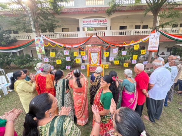 લાગણીઓના ગરબા
