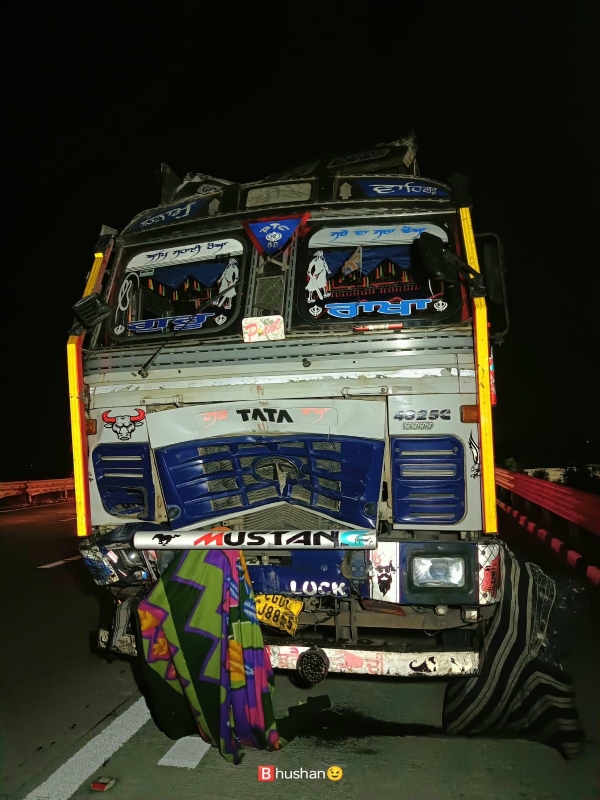 અકસ્માત માટે જવાબદાર ટેન્કર અકસ્માત માટે જવાબદાર ટેન્કર