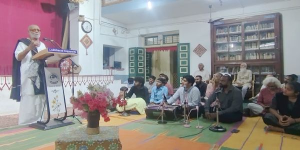 પુરુષાર્થ, પ્રાર્થના અને છેવટે પ્રતીક્ષાથી પરિણામ પ્રગટ થશે જ : મોરારિબાપુ