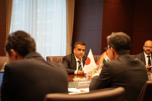 Deputy Chief Minister holds high-level meeting with Nippon Steel Chairman in Tokyo as part of Vibrant Gujarat Summit