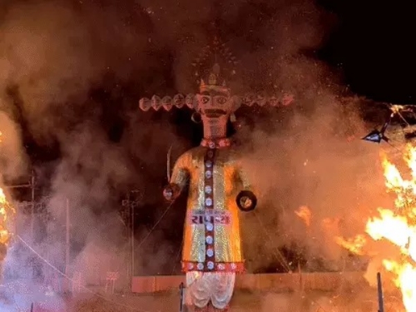 જામનગરમાં રાવણ દહન સાથે દશેરા પર્વની ઉજવણી