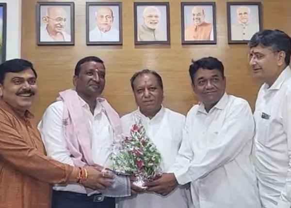 Ahmedabad Municipal Corporation School Board appoints new office bearers