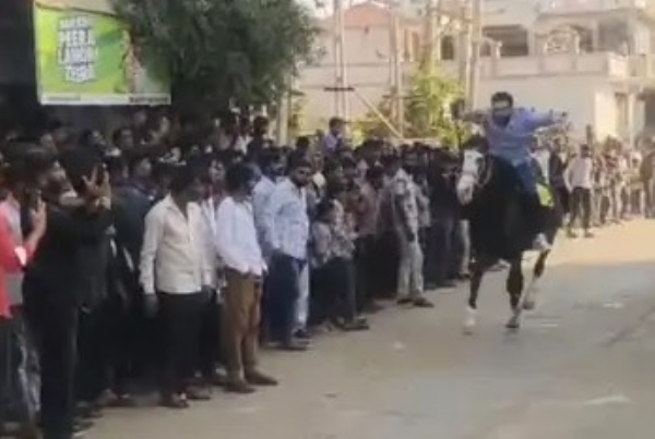 Hindu-Muslim community organizes horse race on Dussehra as per 100-year-old tradition in Virochannagar, Sanand