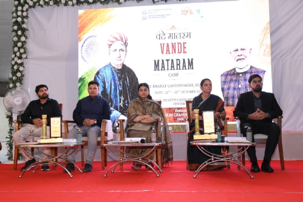 અડાલજ ખાતે કેમ્પનો ભવ્ય પ્રારંભ