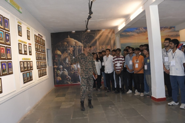 મિલિટરી સ્ટેશન મિલિટરી સ્ટેશન