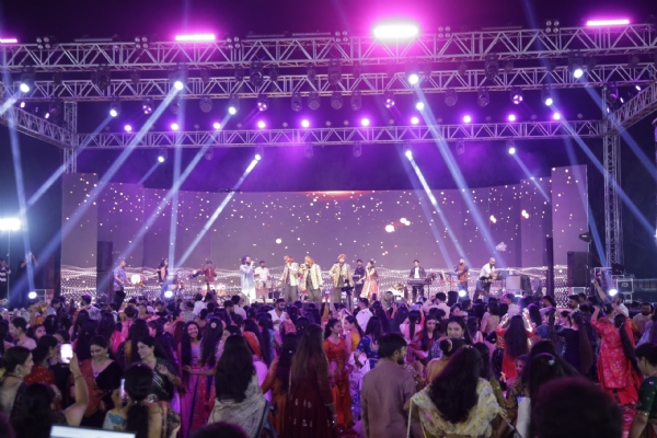રાસના  રંગે  રંગાયો  પોરબંદર  પોલીસ  પરિવાર.