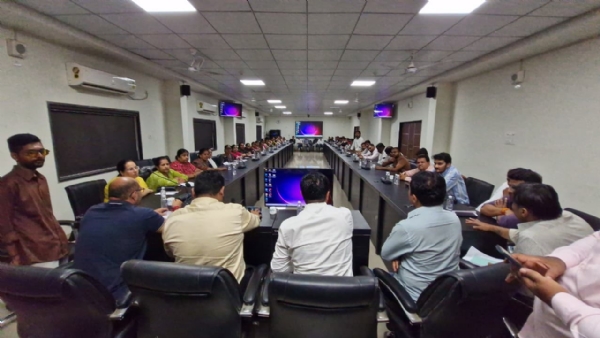 મેયરના  અધ્યક્ષ  સ્થાને  મહાનગરપાલિકાની  જનરલ   બોર્ડની  સામાન્ય  સભા  યોજાઈ.