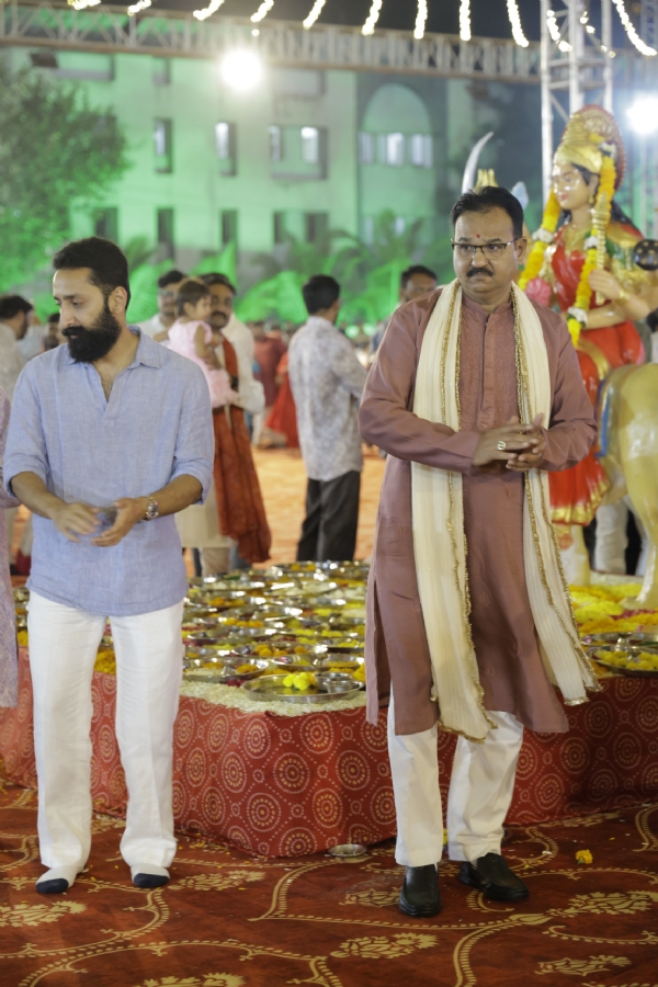 રાસના  રંગે  રંગાયો  પોરબંદર  પોલીસ  પરિવાર.